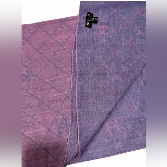 CHANEL Purple and Light blue 
CASHMERE SCARF - Picture 2 of 12